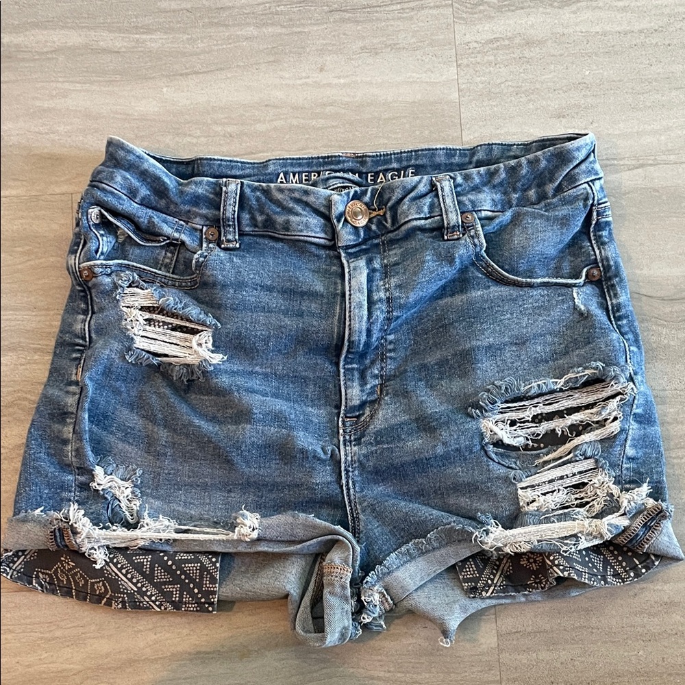 American Eagle Curvy High Rise Shortie
